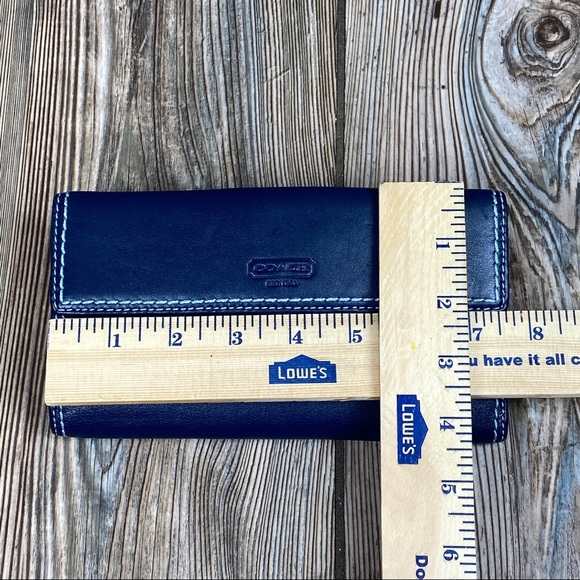 Womens Coach Wallet Solid Blue Leather Turn Lock - Picture 8 of 8